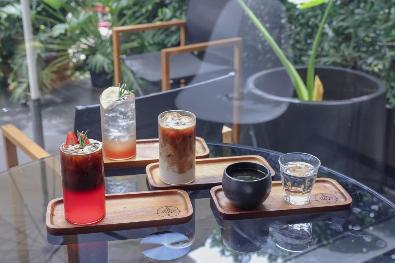 Seekers Finders Rama IV Hotel Surestay Collection By BW Bangkok Zewnętrze zdjęcie