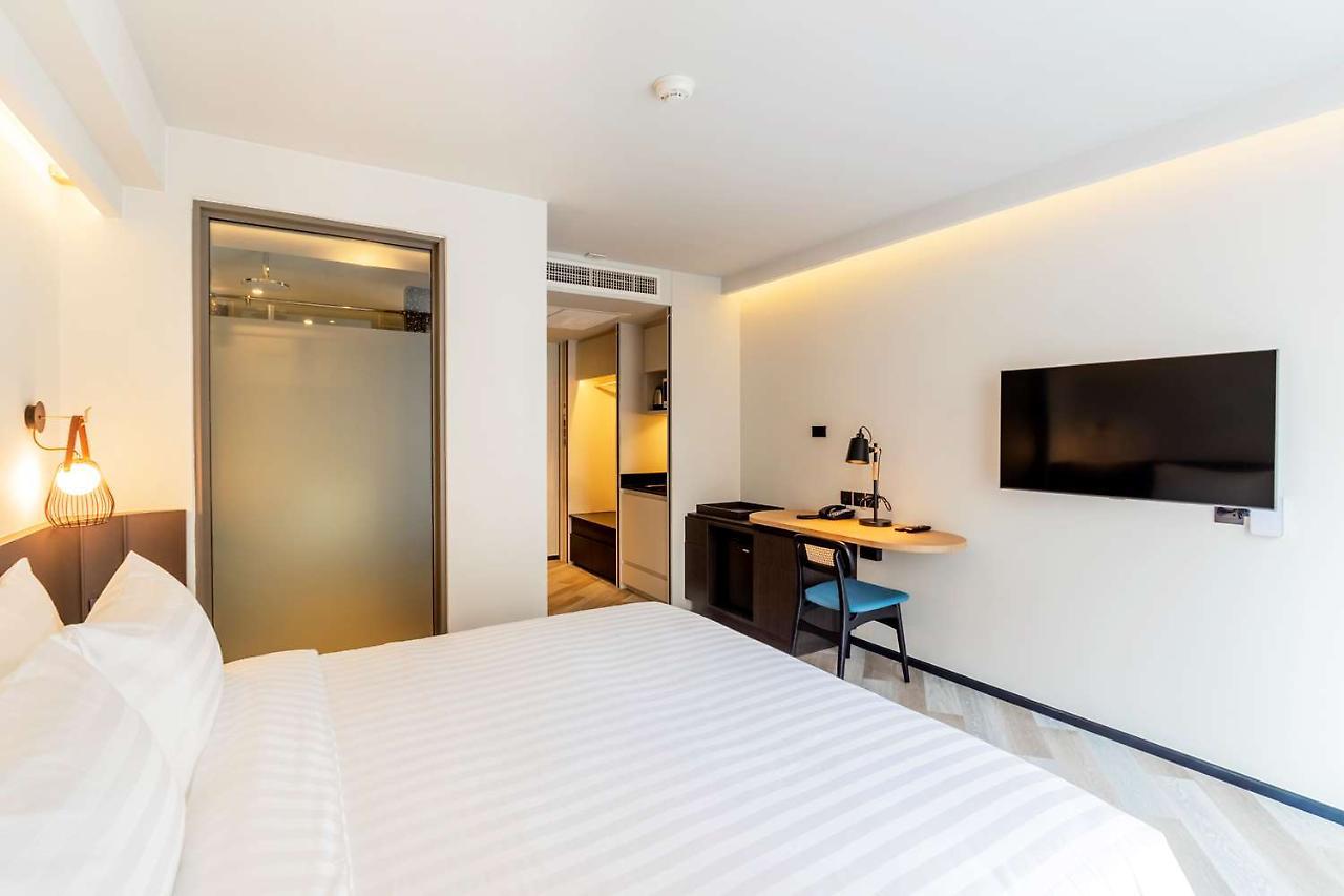 Seekers Finders Rama IV Hotel Surestay Collection By BW Bangkok Zewnętrze zdjęcie