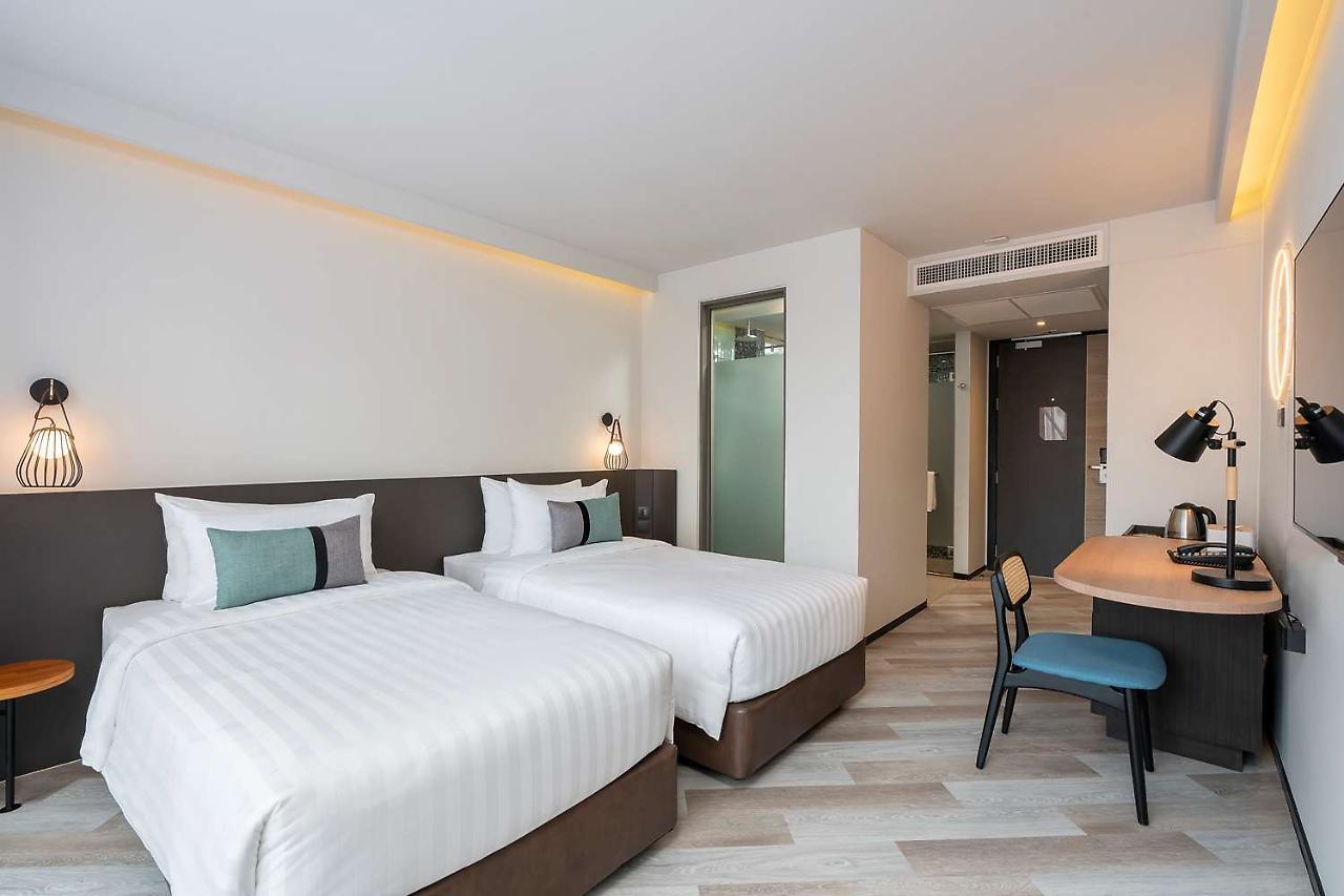 Seekers Finders Rama IV Hotel Surestay Collection By BW Bangkok Zewnętrze zdjęcie