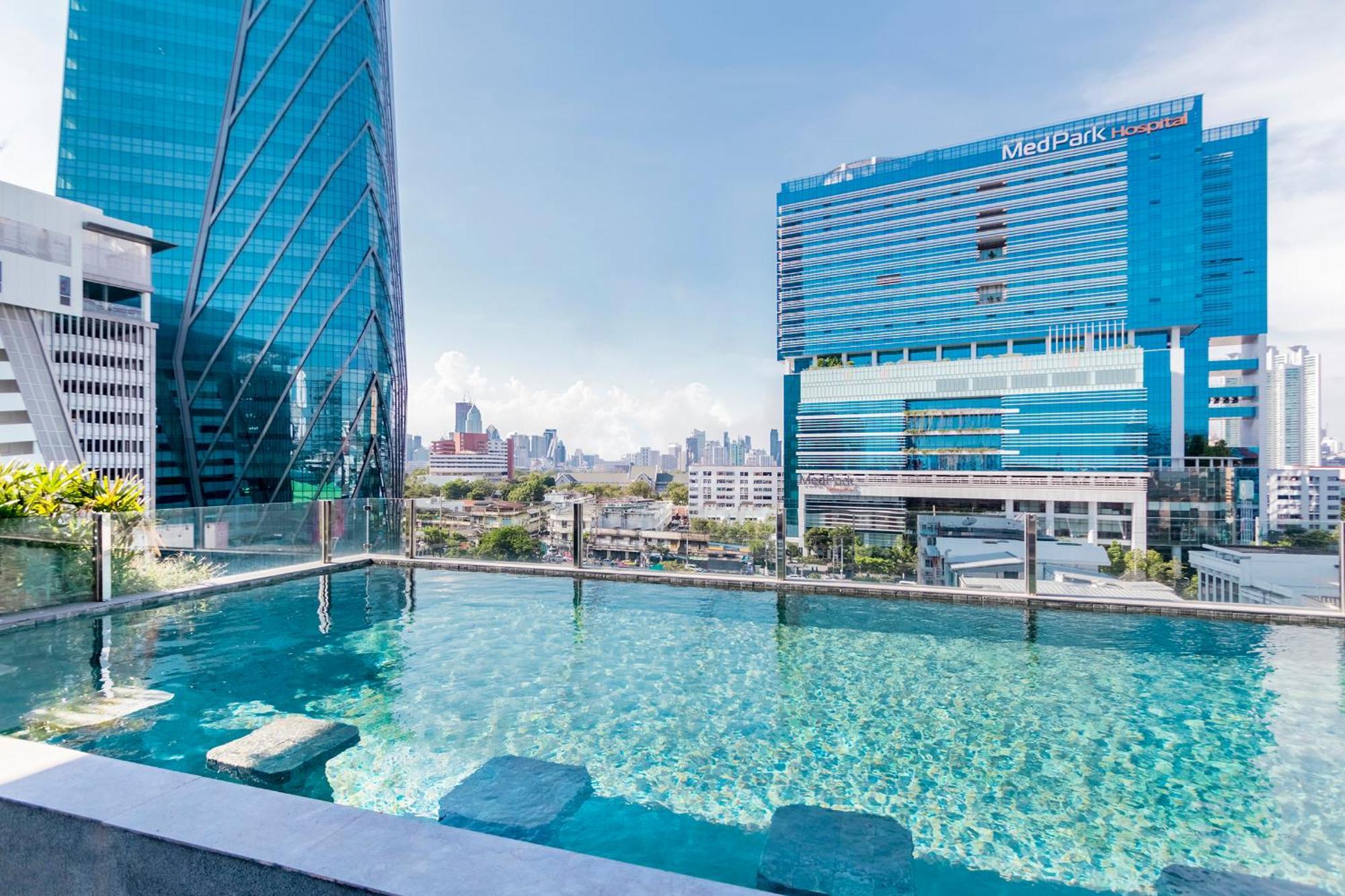 Seekers Finders Rama IV Hotel Surestay Collection By BW Bangkok Zewnętrze zdjęcie